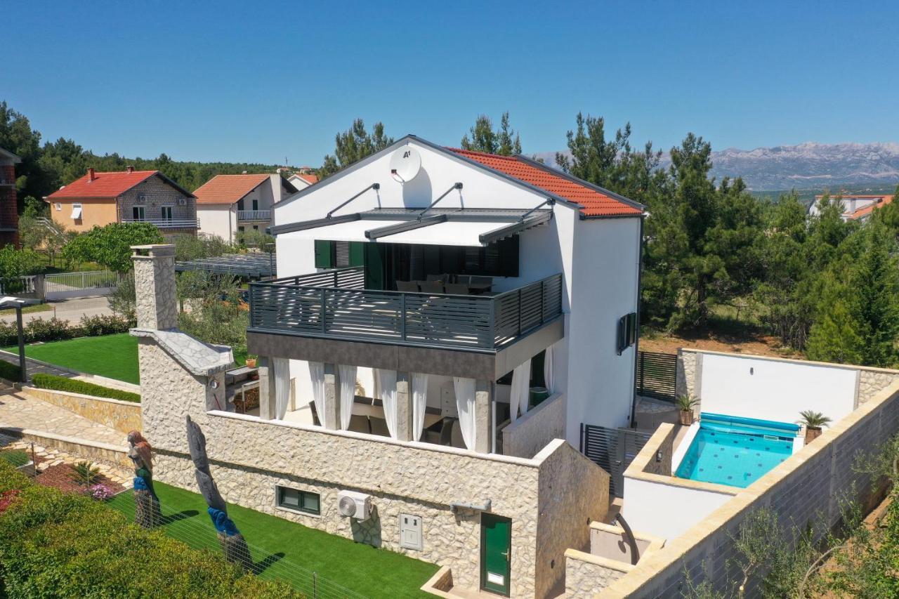 Apartment Vala, 4*, Sea View & Private Heated Pool Pridraga Exterior photo